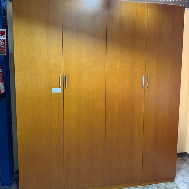 ARMARIO CUATRO PUERTAS