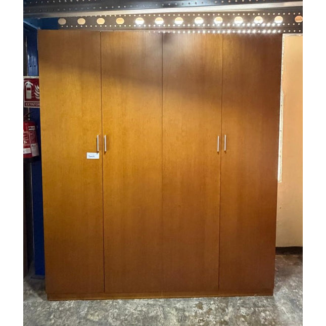 ARMARIO CUATRO PUERTAS