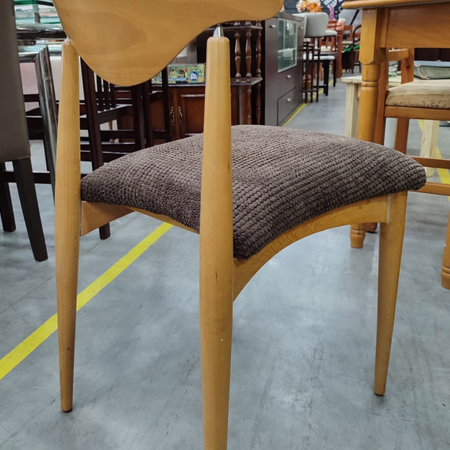 4 SILLAS DE COMEDOR
