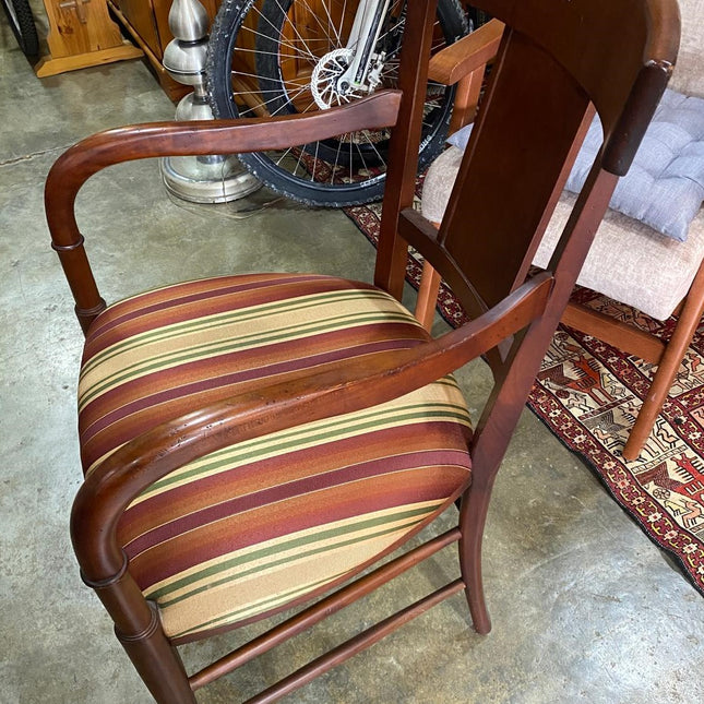 SILLA CLÁSICA