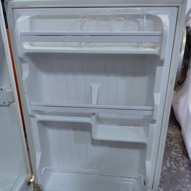 FRIGORÍFICO COMPACTO TEKA
