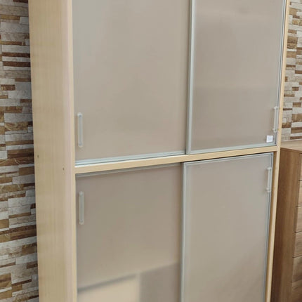 ARMARIO DE PUERTAS CORREDERAS