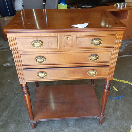 MUEBLE PARA CUBIERTOS