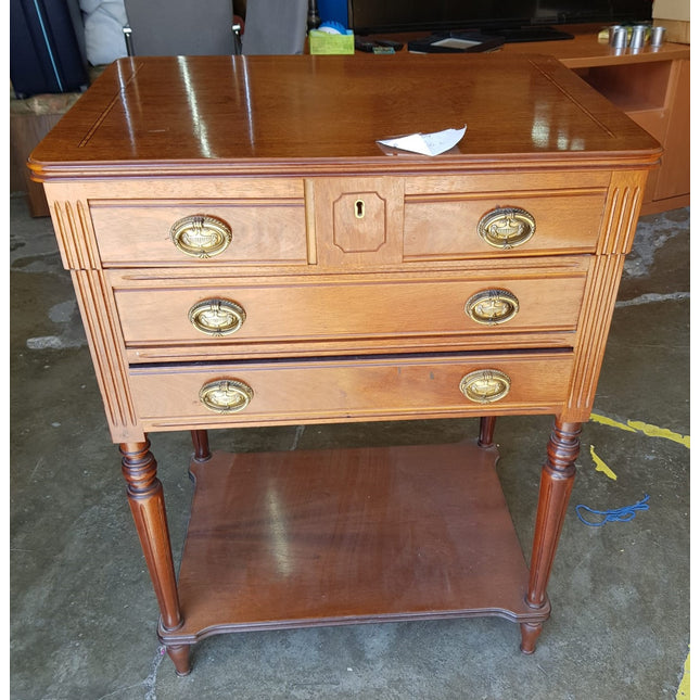 MUEBLE PARA CUBIERTOS