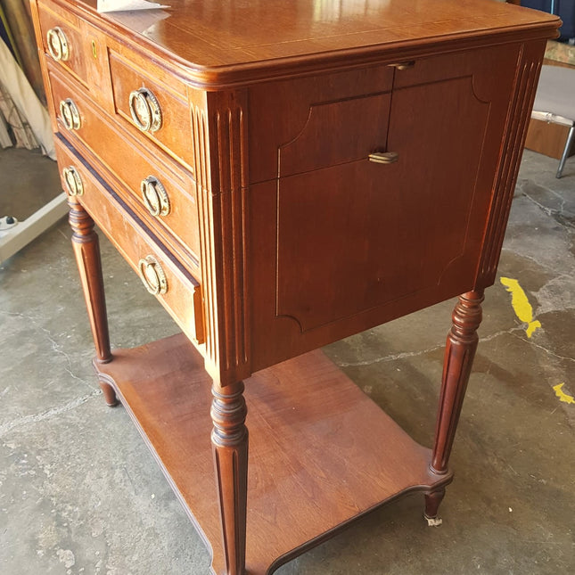 MUEBLE PARA CUBIERTOS