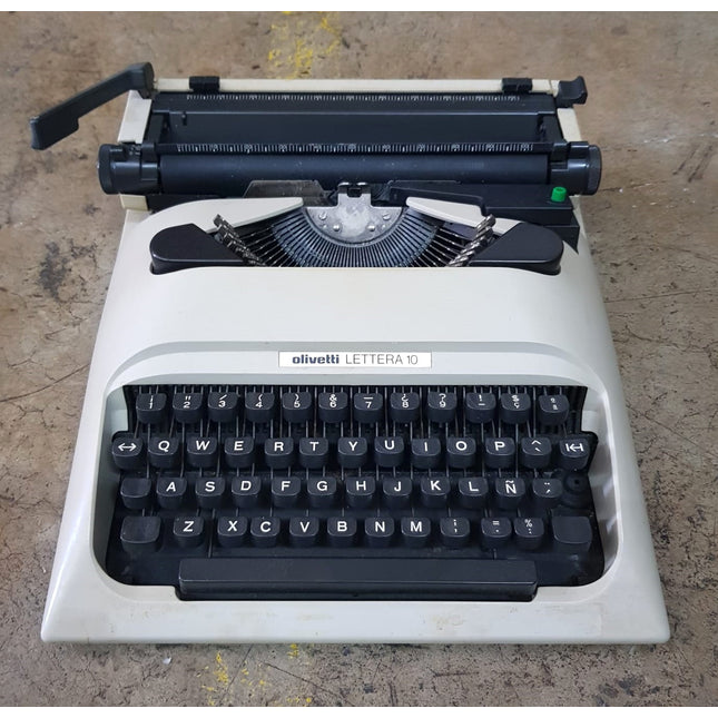 MAQUINA DE ESCRIBIR OLIVETTI