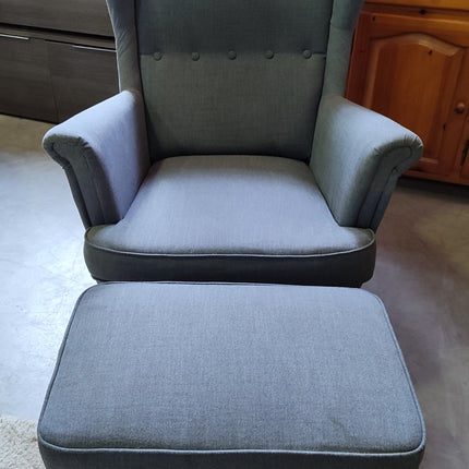 SILLÓN CON OTOMANA "STRANDMON"