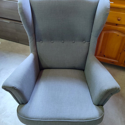 SILLÓN CON OTOMANA "STRANDMON"