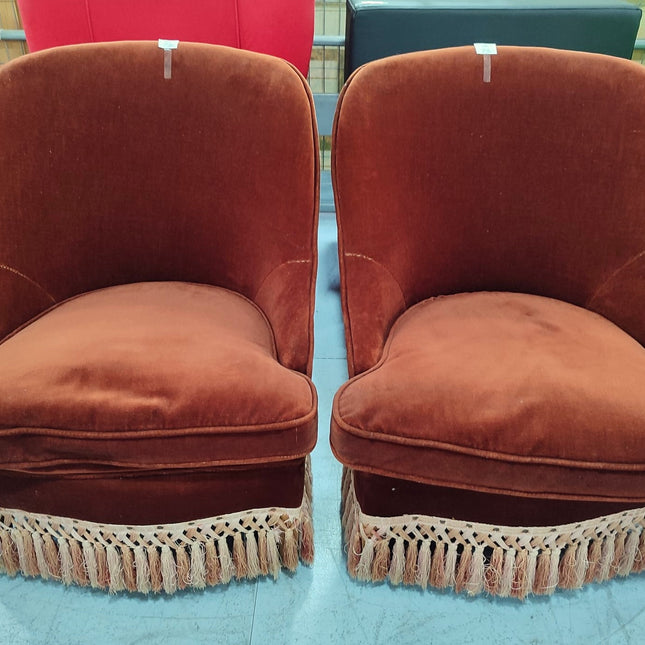 PAR DE SILLONES BAJOS