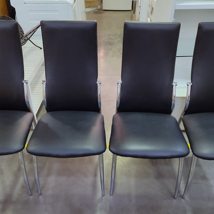 CUATRO SILLAS DE COMEDOR