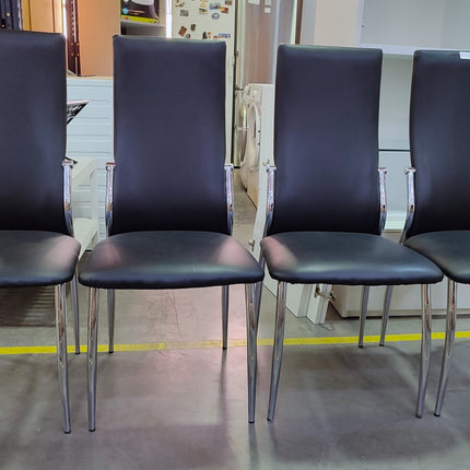 CUATRO SILLAS DE COMEDOR