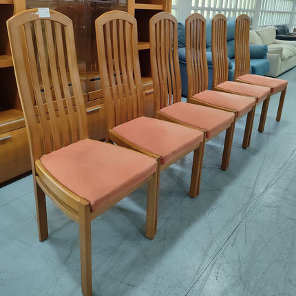 SEIS SILLAS DE COMEDOR