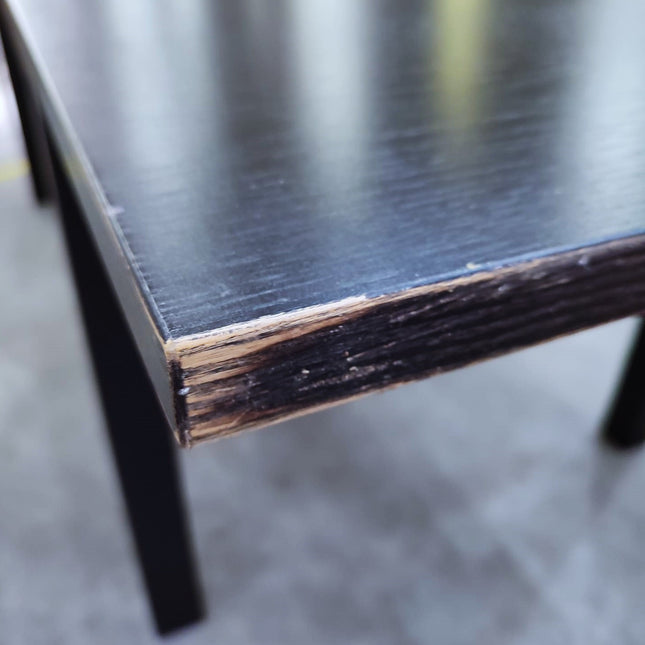 MESA EXTENSIBLE "BJURSTA" Y SEIS SILLAS