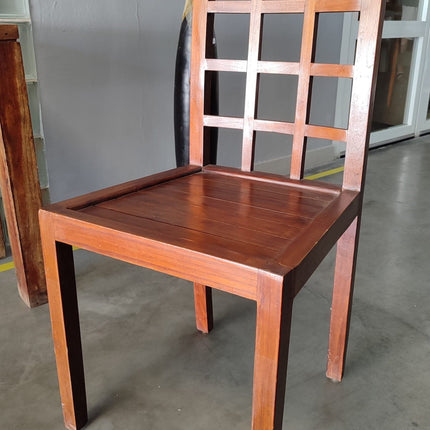 ESCRITORIO Y SILLA
