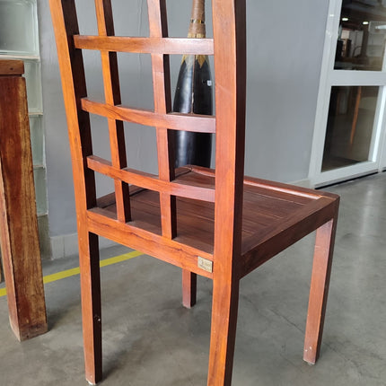 ESCRITORIO Y SILLA