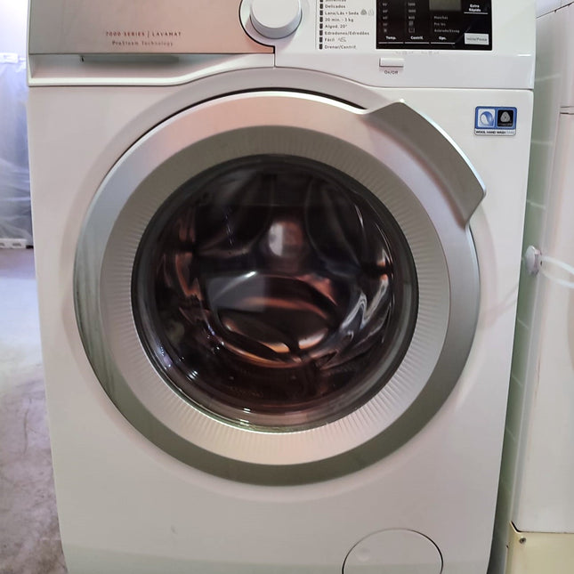 LAVADORA AEG 8KG