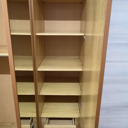 ARMARIO TRES PUERTAS