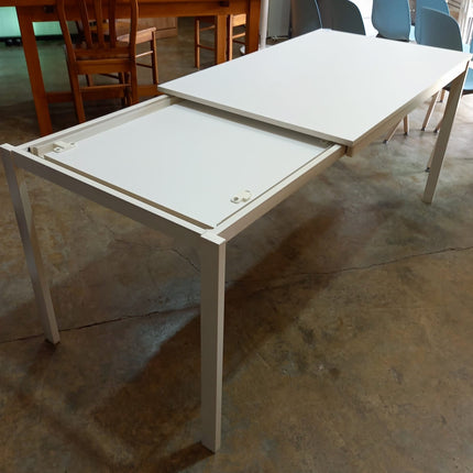 MESA EXTENSIBLE + SEIS SILLAS