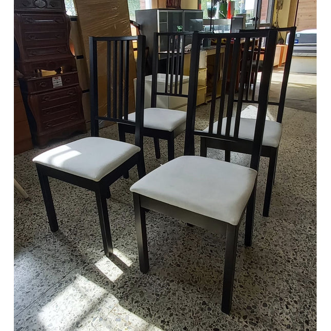 CUATRO SILLAS DE COMEDOR