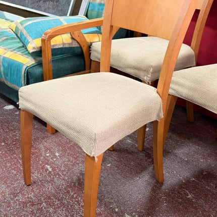 MESA DE COMEDOR Y SILLAS