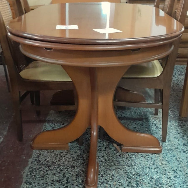 MESA DE COMEDOR