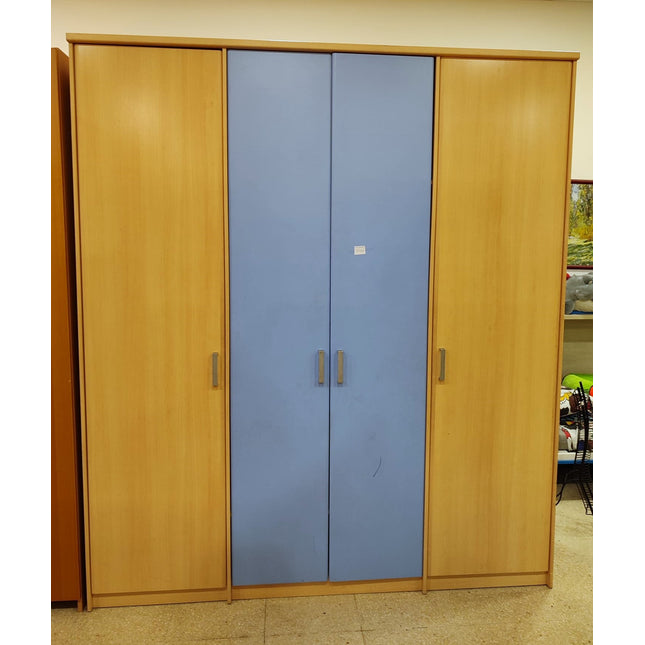 ARMARIO CUATRO PUERTAS