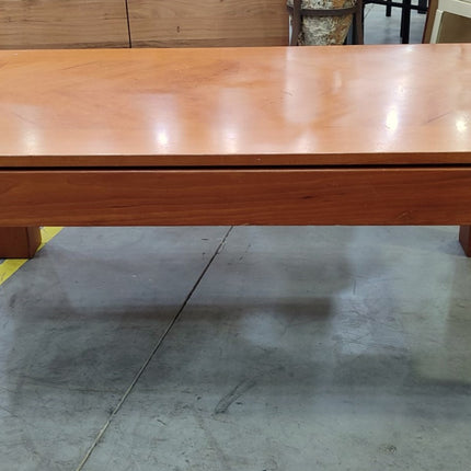 MESA DE CENTRO ELEVABLE