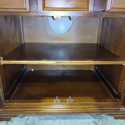 MUEBLE DE BAÑO CON ESPEJO
