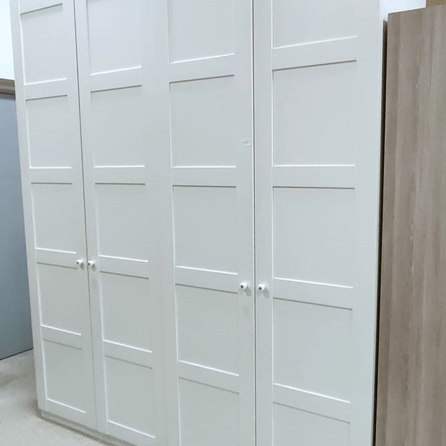 ARMARIO "PAX" CUATRO PUERTAS