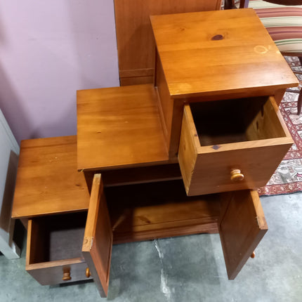 MUEBLE ESCALERA