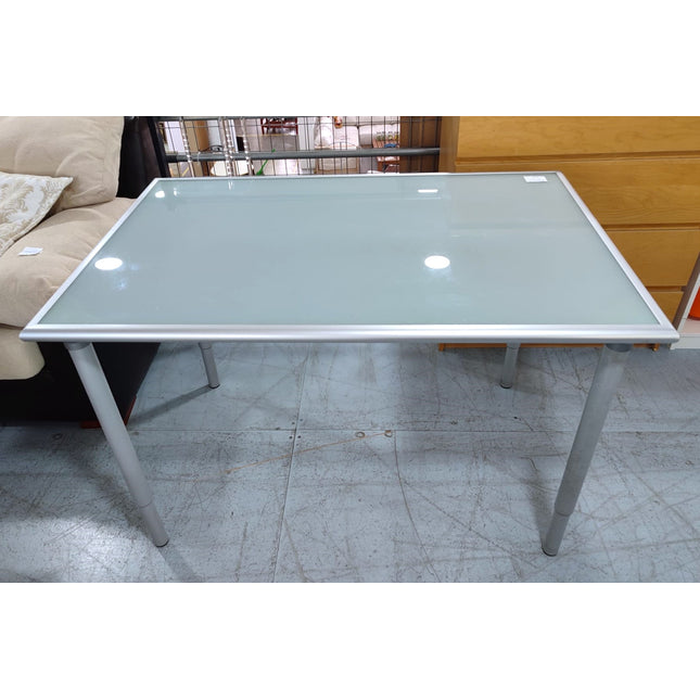 MESA DE COMEDOR