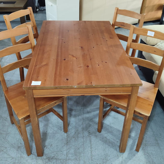 MESA Y SILLAS "HÄGERNÄS"