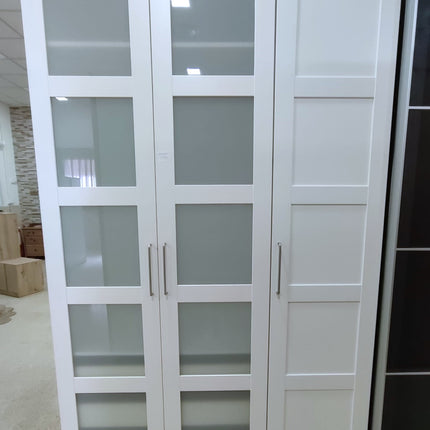 ARMARIO TRES PUERTAS