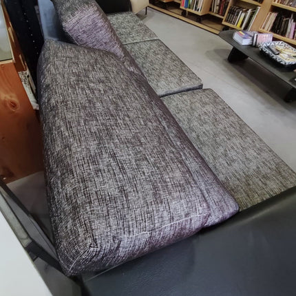 SOFÁ TRES PLAZAS