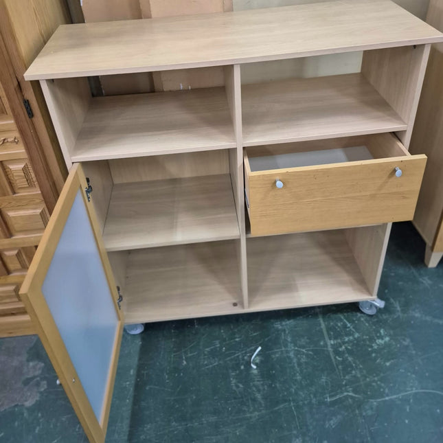 MUEBLE AUXILIAR CON RUEDAS