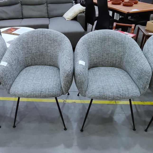 CUATRO SILLAS DE COMEDOR