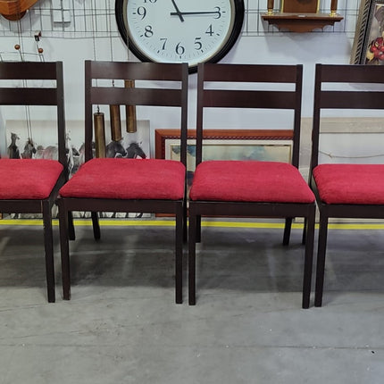 SEIS SILLAS DE COMEDOR