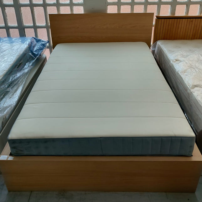CAMA MATRIMONIAL "MALM" CON COLCHÓN