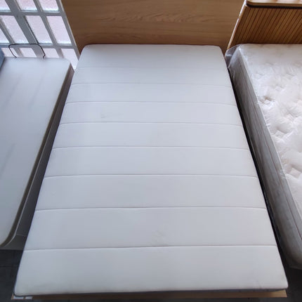 CAMA MATRIMONIAL "MALM" CON COLCHÓN