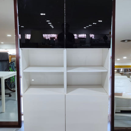 PAR DE MUEBLES AUXILIARES