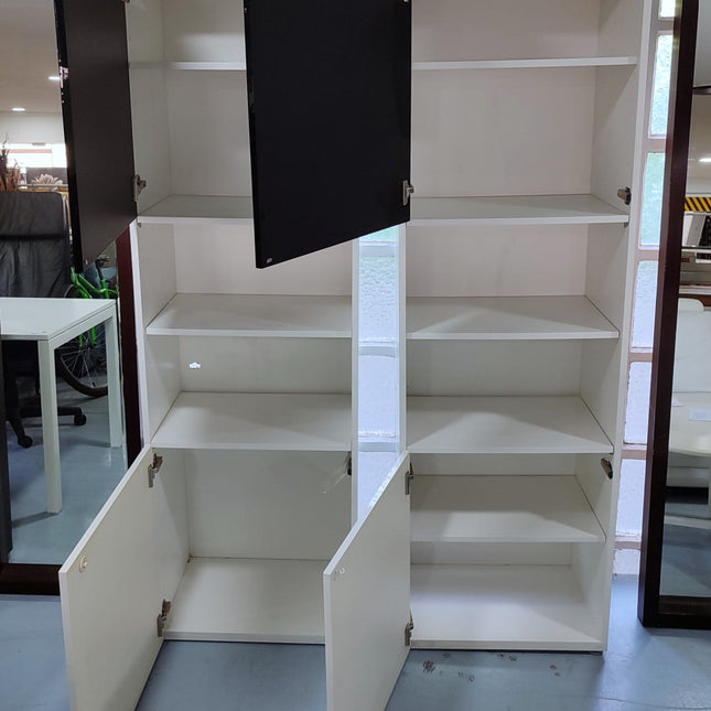 PAR DE MUEBLES AUXILIARES