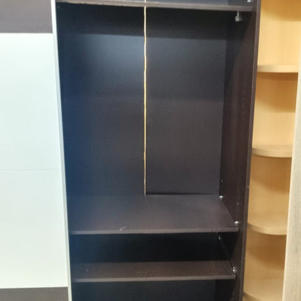 ARMARIO DE PUERTAS CORREDERAS