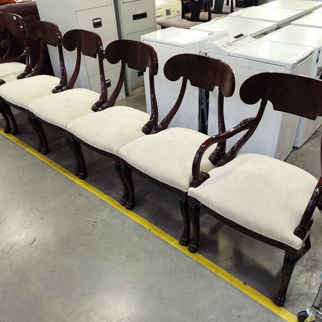 SEIS SILLAS DE COMEDOR