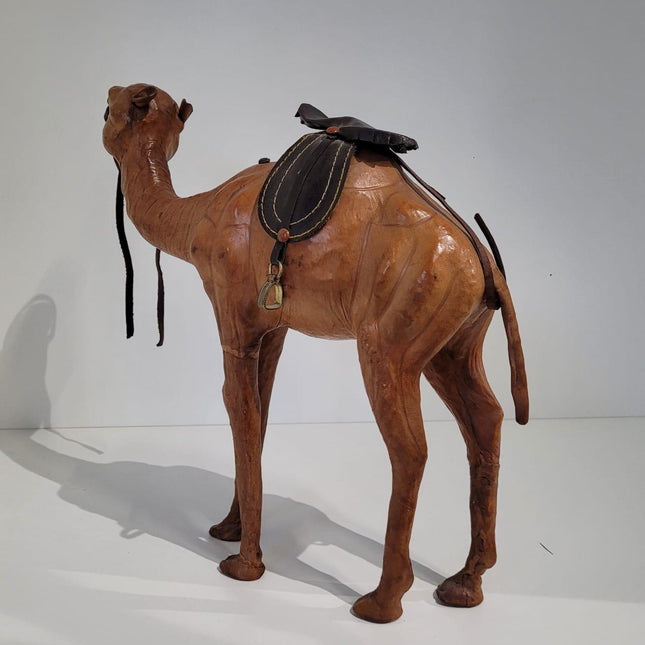 FIGURA DECORATIVA CAMELLO