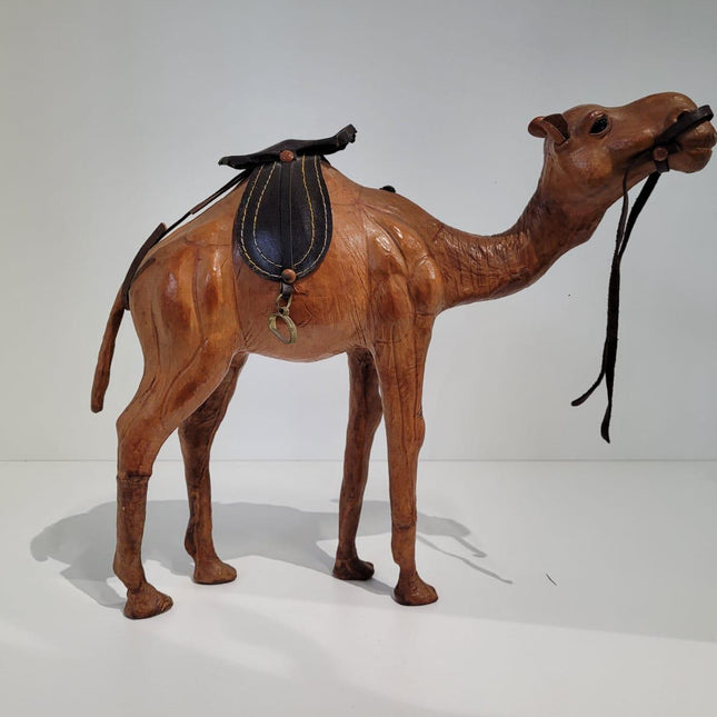FIGURA DECORATIVA CAMELLO