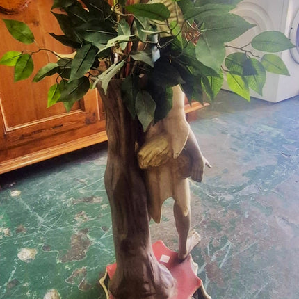 FIGURA DECORATIVA FLORERO