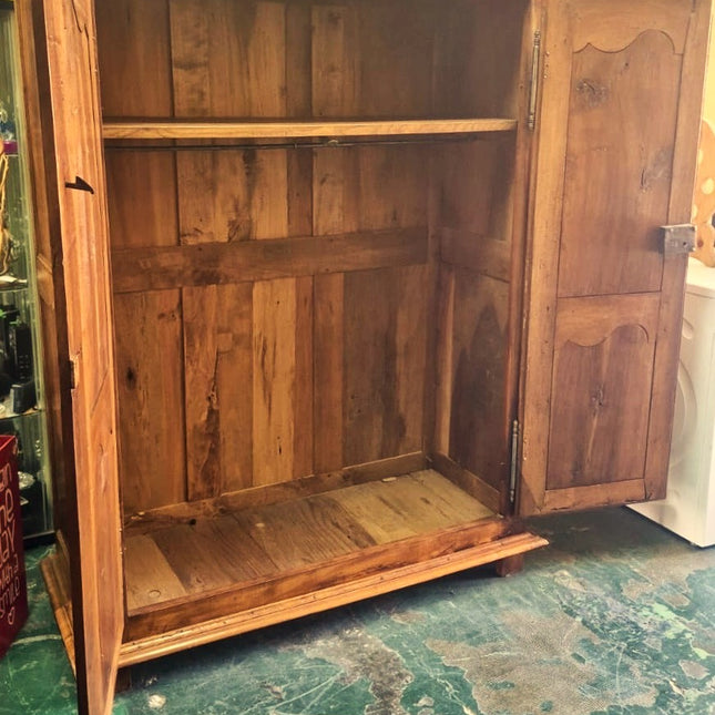 ROPERO CLÁSICO DOS PUERTAS