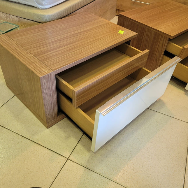 MESITAS DE NOCHE MADERA Y BLANCO