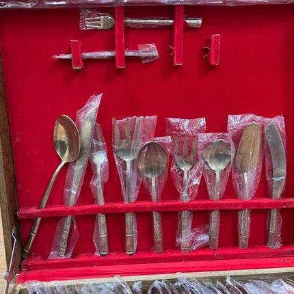 CUBERTERÍA DE BRONCE