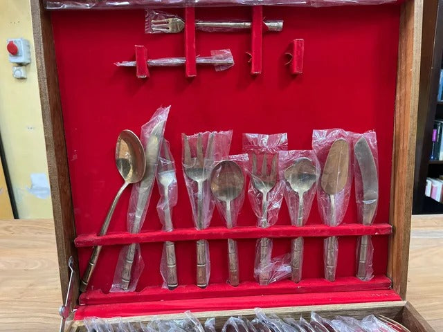 CUBERTERÍA DE BRONCE
